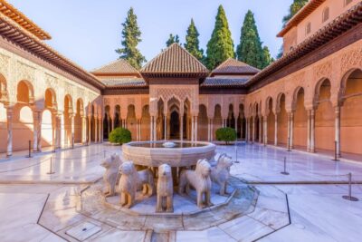 Granada: Alhambra and Nasrid Palaces Small Guided Tour - What the 3-hour Alhambra walk feels like in real life
