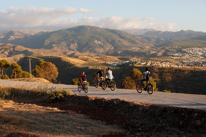 Granada: Alhambra and Sierra Nevada Sunset Views by E-Bike - Stop 3: Albaicín from non-touristic viewpoint (and the neighborhood story)