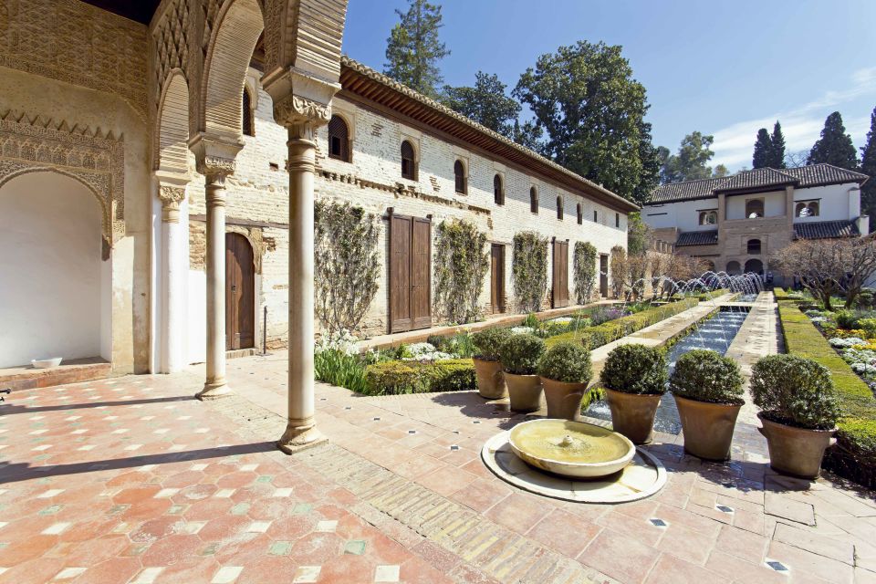 Granada: Alhambra Fast-Track Guided Tour - Alcazaba of Alhambra: fortress walls and wide Granada views