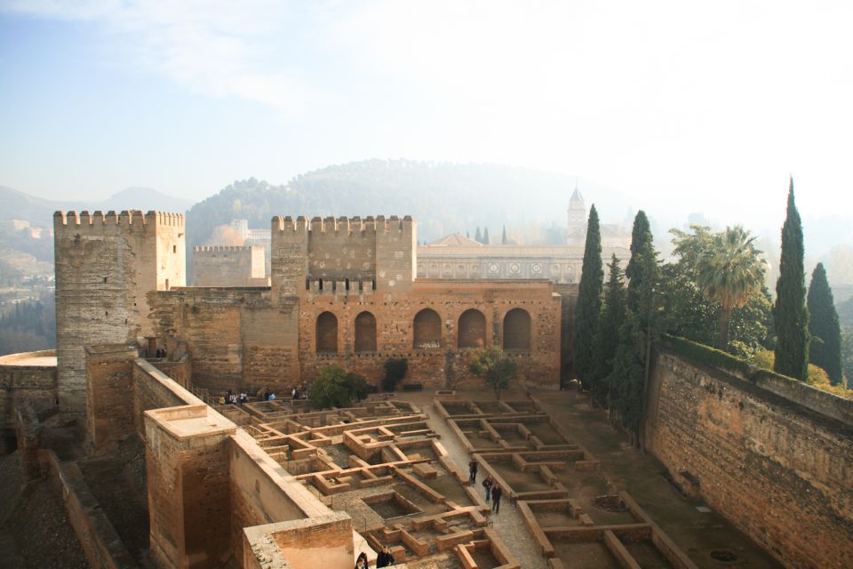 Granada: Alhambra Full Complex & Andalusi Monuments Tickets - Key things I’d circle before you go