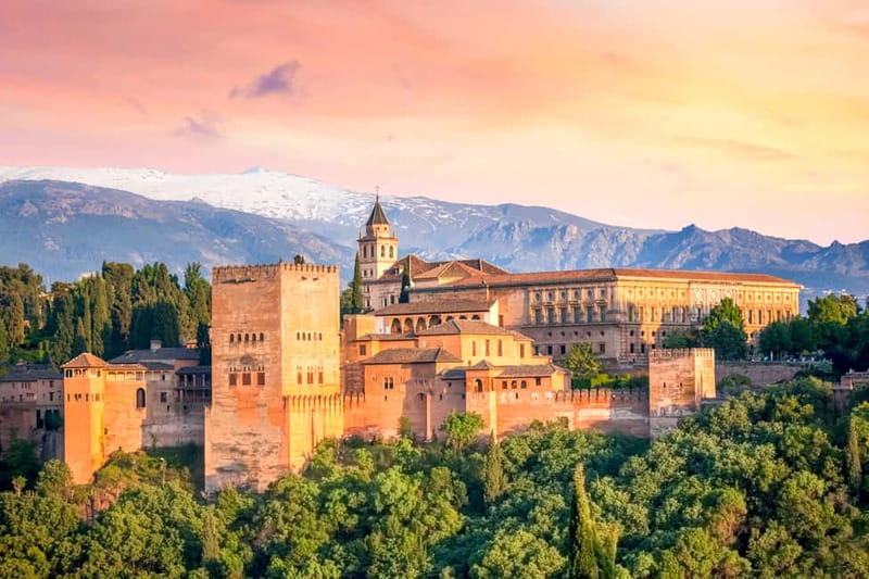 Granada: Alhambra & Gardens Tour w/Nasrid Palaces Option - Palace of Charles V: the short stop that helps everything click