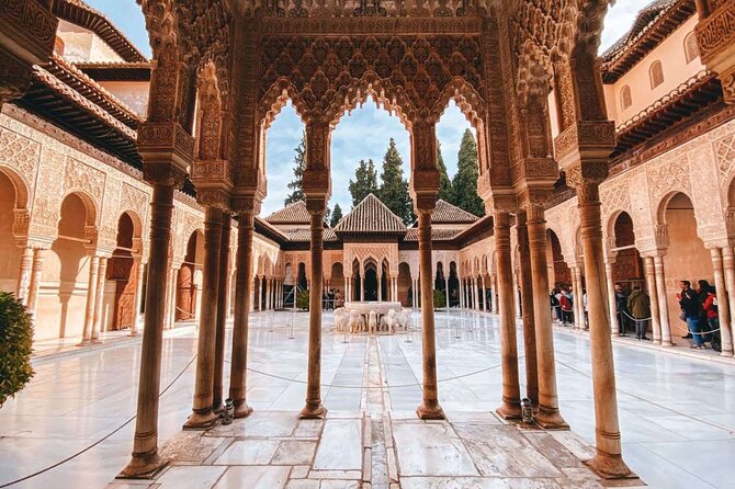 Granada Alhambra Group Tour includes Nazaries Palaces - Stop 3: La Alhambra (Alcazaba and the royal guard HQ)
