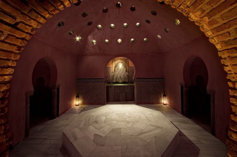 Granada: Alhambra Guided Tour and Arabian Bath and Massage - Alhambra plus Hammam: why this combo works