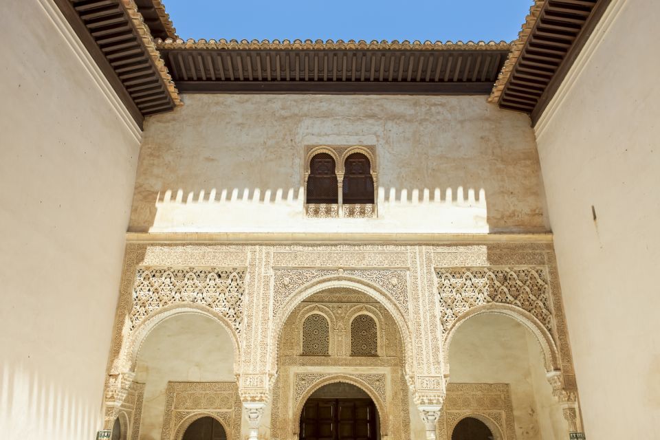 Granada: Alhambra, Nasrid, and Generalife Private Tour - Nasrid Palaces: Mexuar tiles, the chapel conversion, and the Court of the Lions