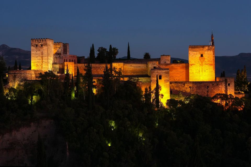Granada: Alhambra Night Visit Entry Ticket - Key points before you go