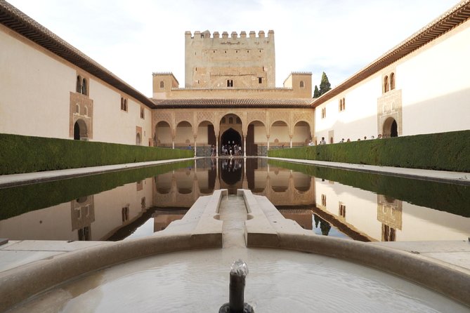Granada Day Trip with Alhambra and Albaicin Tour from Seville - My take: should you book this tour from Seville?