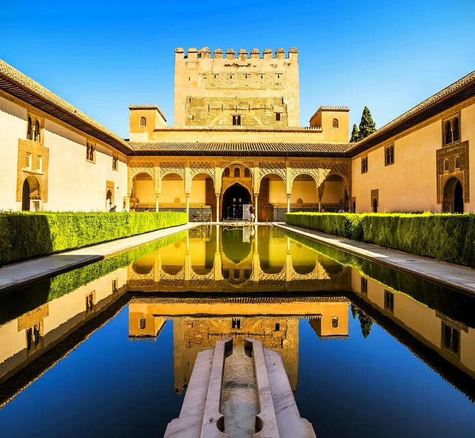 Granada: Full Alhambra Premium Guided Tour with Tickets - Nasrid Palaces in Motion: How the Courts and Halls Connect