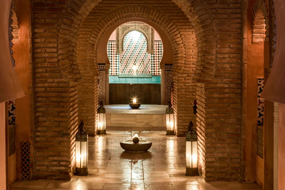 Granada: Hammam Al Ándalus with Massage - The relaxation-room break: mint tea, music, and doing less