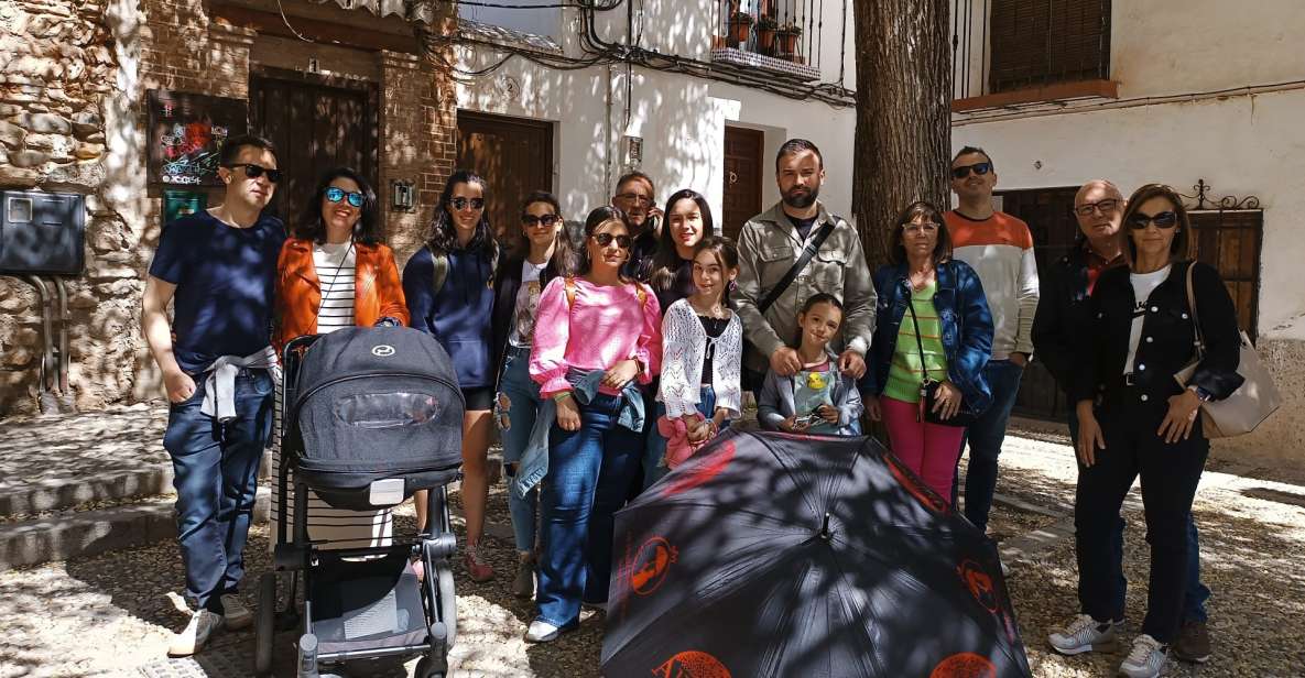 Granada: Historic Center and Lower Albaicin Walking Tour - Key things to look for on this Granada tour