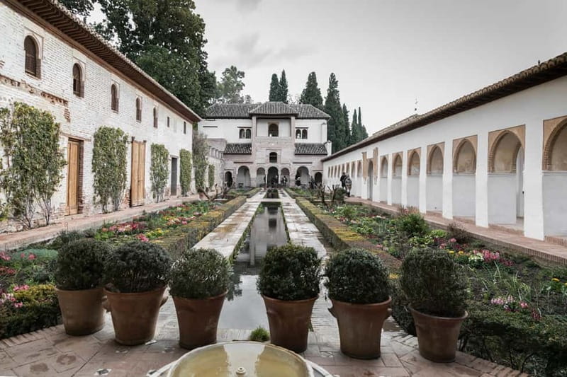 Granada: Last minute ticket Alhambra Tour - Key points before you go
