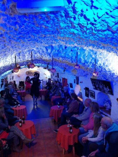 Granada: Live Flamenco Show - The 50-Minute Flow: Guitar, Singing, and Dancing Up Close