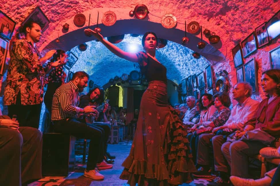 Granada: Los Amayas Cave Flamenco Show in Sacromonte - Should you book Los Amayas Cave Flamenco in Granada?