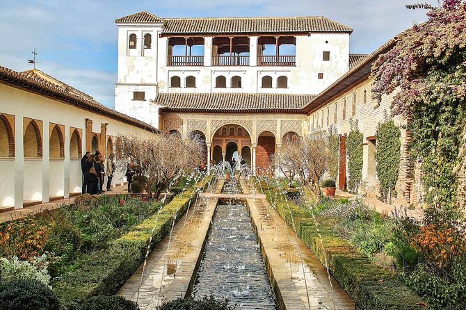 Granada Private Alhambra Tour includes Nazaries Palaces - Why This Private Alhambra Tour Works (Especially for First-Timers)