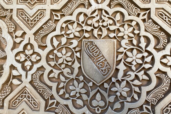 Granada Private Alhambra Tour includes Nazaries Palaces - Guides Make (and Break) the Experience