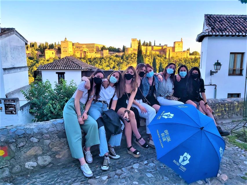 Granada: Private Tour of Albaicín, Sacromonte and Viewpoints - Traditional village stops: small windows into daily space