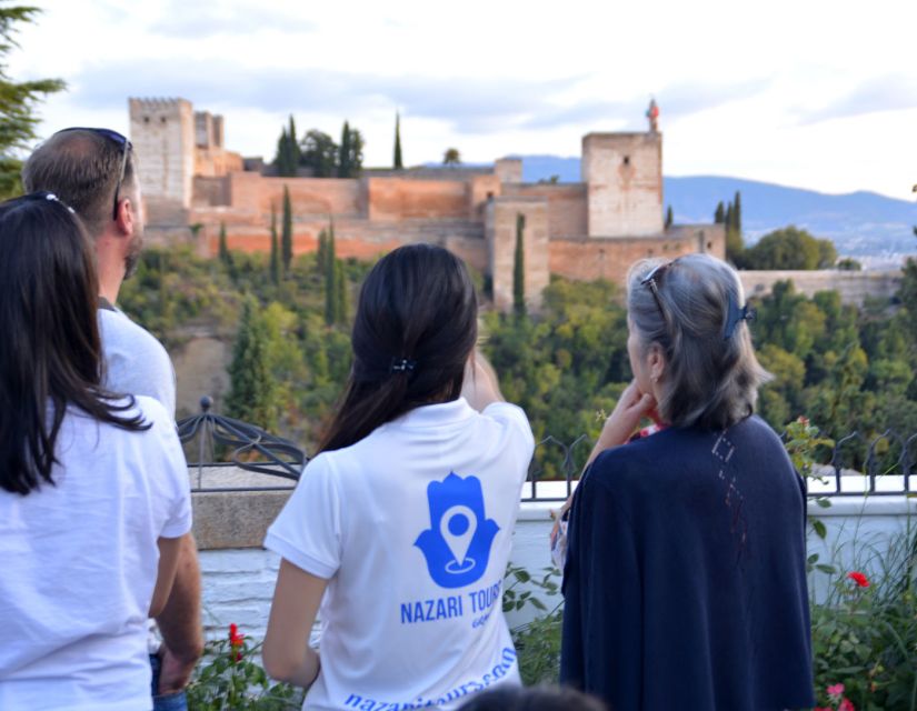 Granada: Private Tour of Albaicín, Sacromonte and Viewpoints - From Sacromonte to Albaicín: history and anecdotes as you walk