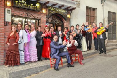 Granada: Sacromonte Caves Flamenco Show with Dinner - Check-In Inside the Reception: How the Evening Starts