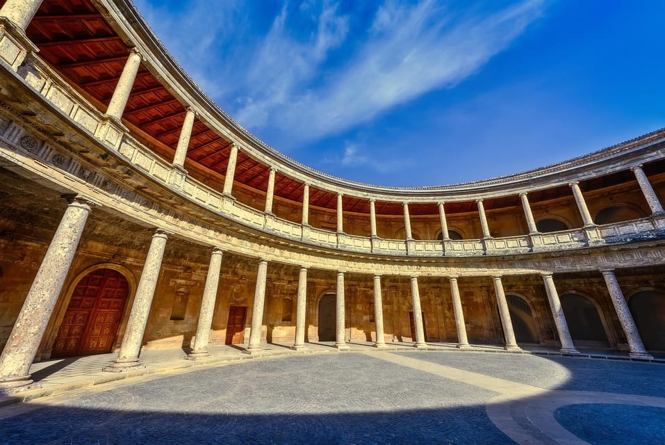 Granada: Tour of Alhambra, Generalife, and Nasrid Palaces - Pacing, group flow, and what to watch for on the ground