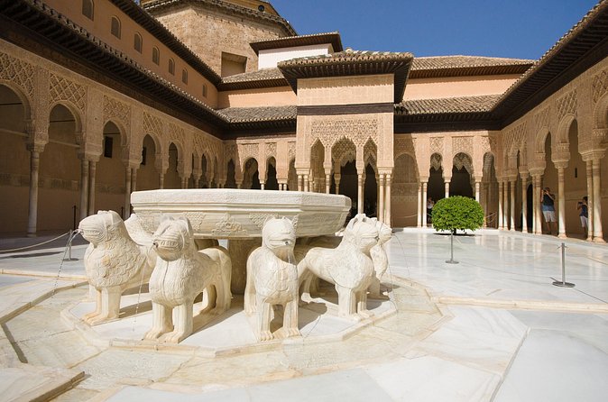 Granada Tour with Alhambra and Generalife Gardens from Seville - Generalife Gardens: where the scenery and water features come in