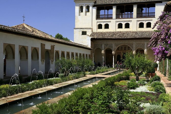 Granada Tour with Alhambra and Generalife Gardens from Seville - Practical tips to make the day feel smoother