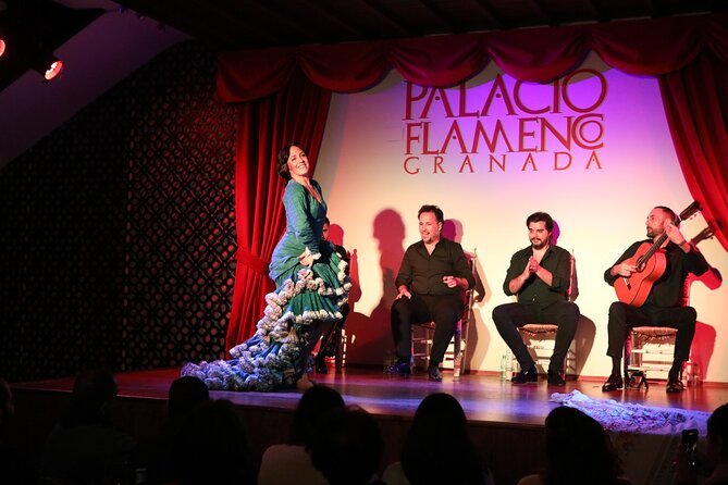 Grenada: Flamenco Palace, the best show in the center - The bar and pre-show time: how to make it smooth