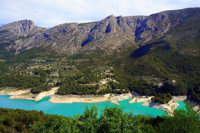 Guadalest & Algar Falls Excursion - From Albir, Benidorm & Calpe - The Dress Code and What to Pack for a Smooth Bus Ride