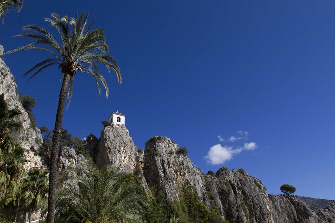 Guadalest and Algar Waterfalls Tour from Alicante or Benidorm - Price and Logistics: Pickup, Time on the Bus, and Where to Start