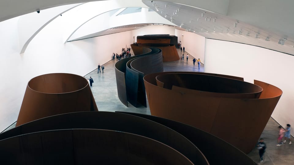 Guggenheim: Art explained by artists - Frank Gehry’s building walkthrough: titanium curves explained