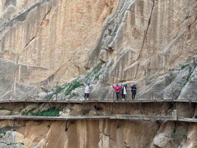 Guided Caminito del Rey - Meeting at Restaurante Hostal El Cruce: don’t wing this first step