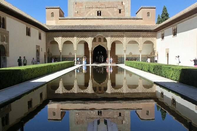 Guided tour of Alhambra and Generalife with Nasrid Palaces - Alcazaba: The Oldest Enclosure and the Mini-City Concept