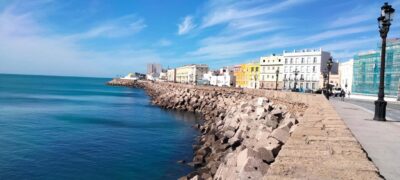 Guided tour of Cádiz in Spanish: stories from a local guide - Meeting at the Monumento a la Constitución de 1812 (and finding your guide fast)