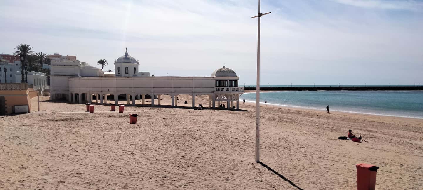 Guided tour of Cádiz in Spanish: stories from a local guide - Who this tour suits best (and who should choose another option)