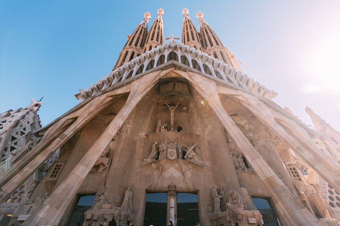 Guided Tour Sagrada Familia and Park Guell - Key things to know before you go