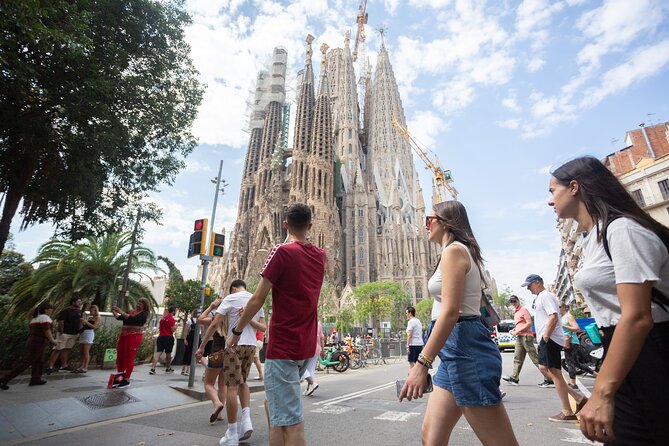Guided Tour Sagrada Familia and Park Guell - Inside Sagrada: How Skip-the-Line Feels in Real Life