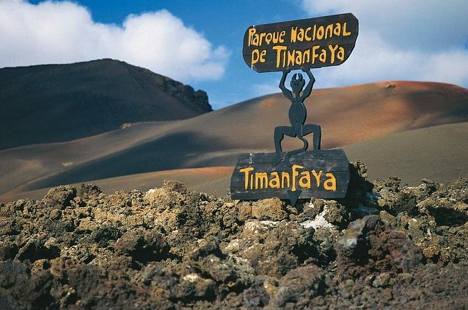 Guided tour: Timanfaya National Park and La Geria with pick-up - Guides and Driving: The People Part of the Experience