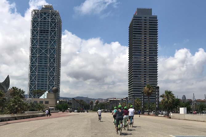 Historical Barcelona E-bike Guided Tour - Modernist façades you can spot fast: La Pedrera and Casa de les Punxes