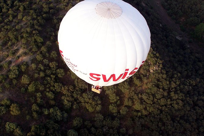 Hot-Air Balloon Ride over Madrid’s Guadarrama Regional Park - Who should book this balloon ride—and who should skip it