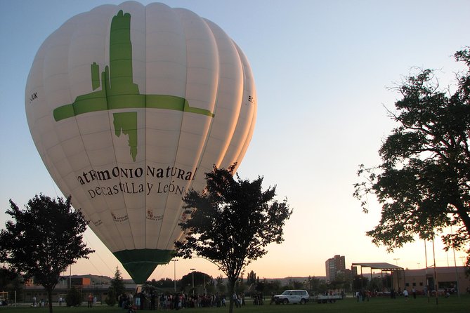 Hot-Air Balloon Ride over Madrid’s Guadarrama Regional Park - Tips that make your flight feel smoother (and less stressful)