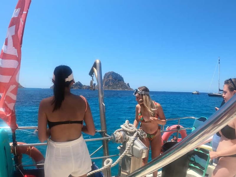 Ibiza: Es Vedrà Boat Tour with Swimming Stop - Cruising by Coves and Caves Before You Reach Es Vedrà
