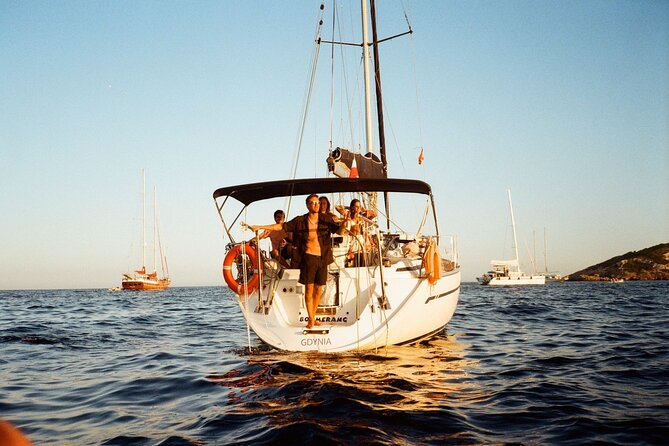Ibiza & Formentera Private Deluxe Sailing: Full Day - On-board comfort that makes sailing feel easier