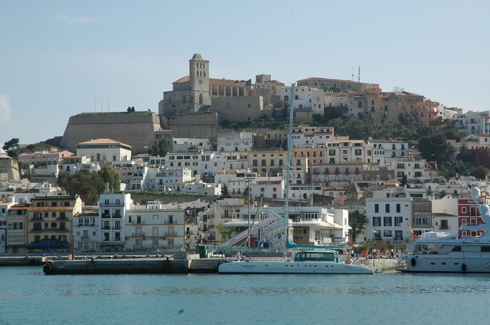 Ibiza: Full-Day Excursion and Visit to a Hippy Market - White Island in One Day: How the Ibiza bus tour works