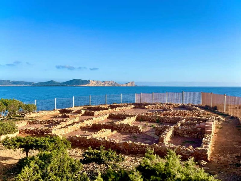 Ibiza: Half Day Island Tour with Iconic Photo Spots - Es Cubells area (Sant Josep de sa Talaia): white houses and cliff views that frame the sea