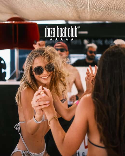 Ibiza: Half Day Pass at Ibiza Boat Club with Brunch & Drinks - Drinks and how they change the whole vibe