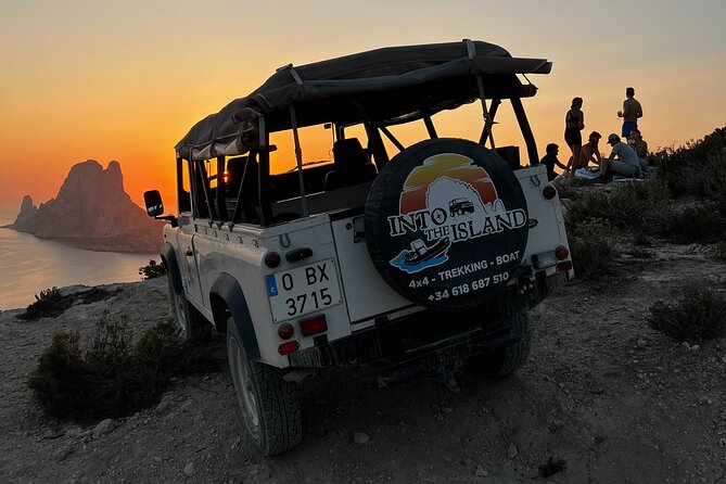 Ibiza - Secret Spots 4X4 Tour in Land Rover Defender - Meeting at PortBus (and the Easiest Way to Not Miss It)