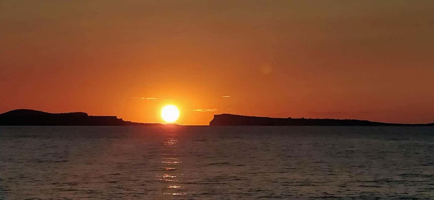 Ibiza: Snorkeling, Sunset Beach and Cave Boat Trip - What You’ll Really Do: Two Coves, One Sunset Loop
