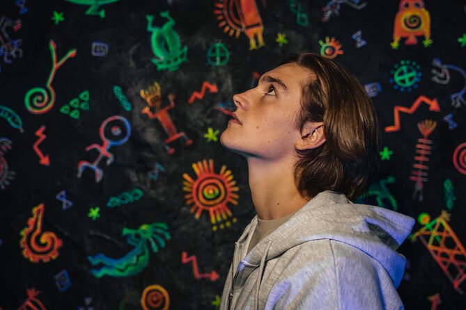 IKONO Barcelona: Immersive Experience - How the 10+ rooms work: you as the main character
