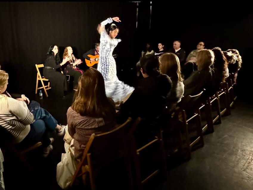 Intimate Flamenco: Exclusive Experience in Sevilla - When the artists pull you in (and how to join without feeling awkward)