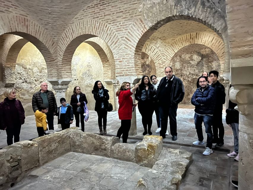 Jaén: 3-hour tour, Cathedral, Jewish Quarter and Arab Baths - Start at Plaza de Santa María: where the city’s power shows first
