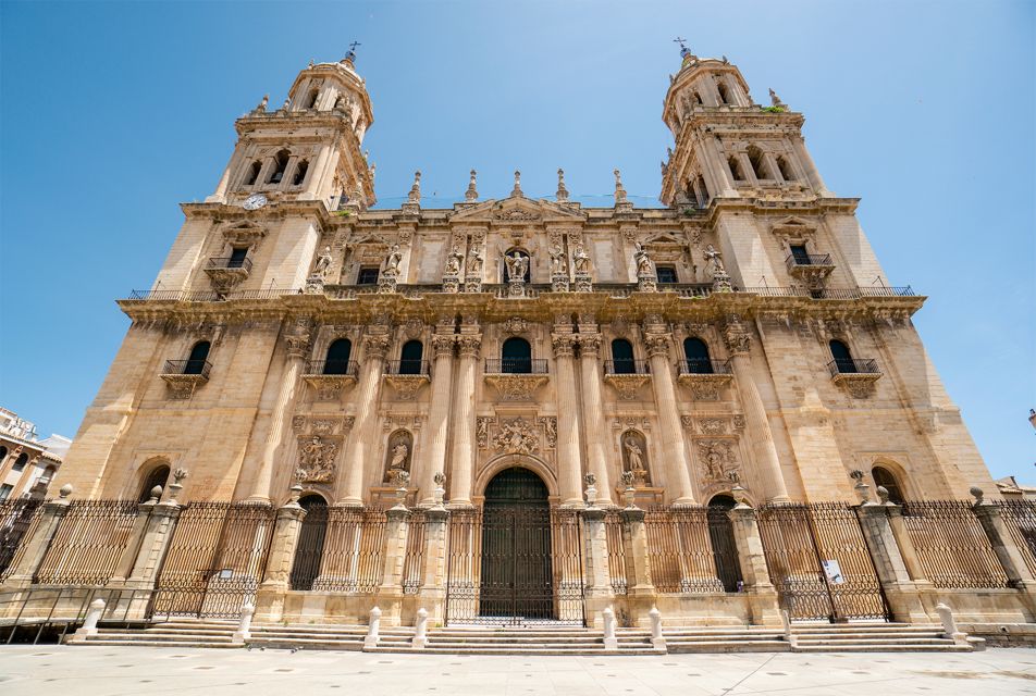 Jaén: 3-hour tour, Cathedral, Jewish Quarter and Arab Baths - Price and what you’re really buying at $22