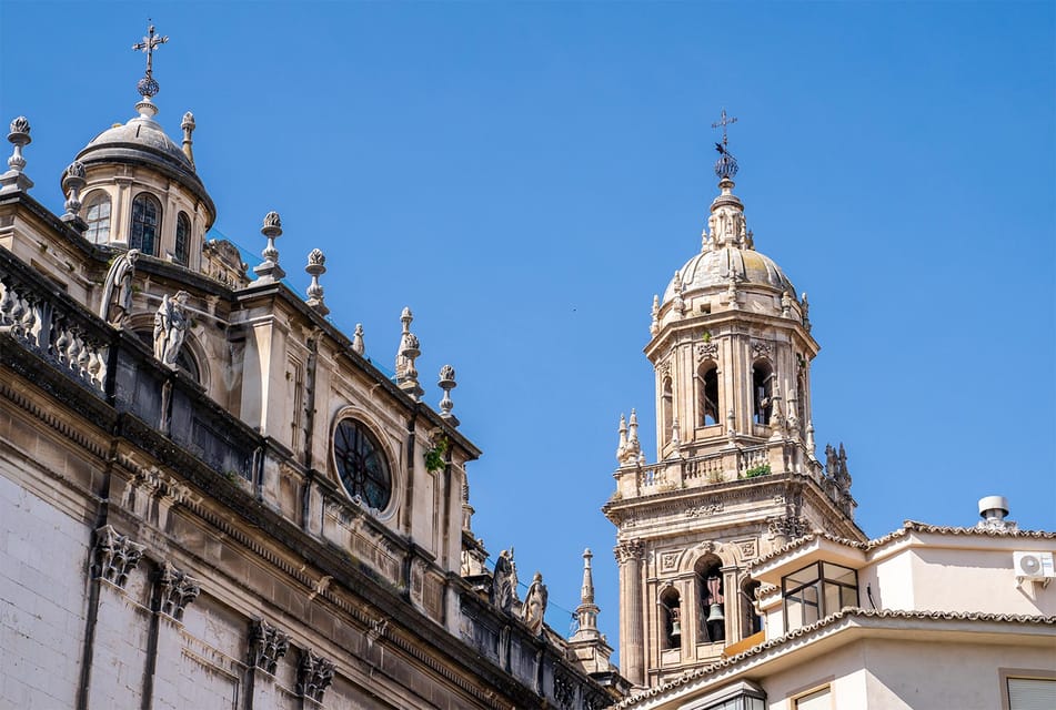 Jaén night tour: legends and mysteries - War shelter time: Civil War history you can’t fake